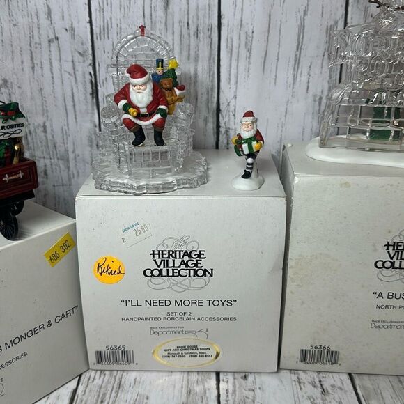 Department 56 Lot of 4 Village Accessories A Busy Elf Candy Cane Bench - Picture 2 of 11